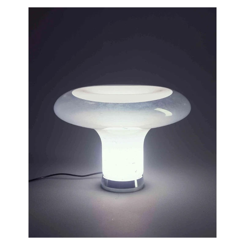 Lesbo – Artemide bei Arredare