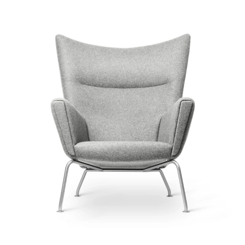 CH445 Wing Chair – Carl Hansen & Søn bei Arredare