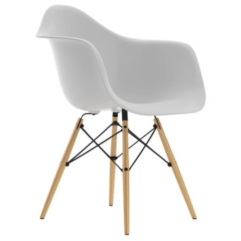 Eames Plastic Armchair DAW