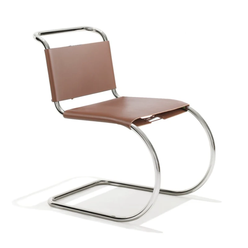 MR Stuhl – Knoll International bei Arredare